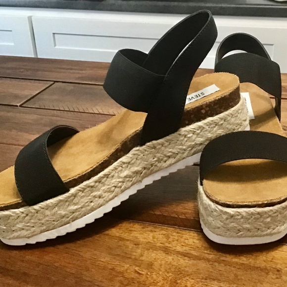 Steve Madden slip On Flatform Sandals~Black~Size6 - Picture 2 of 8